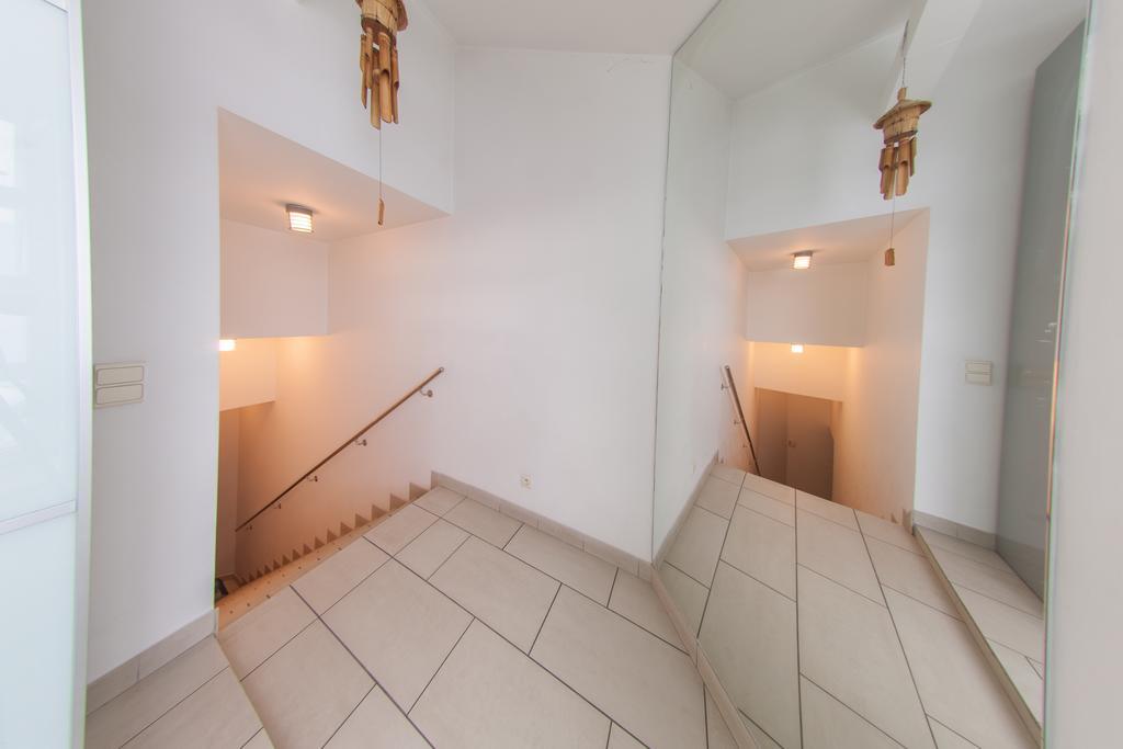 Mansard Apartment Antonovicha 4 Kijev Kültér fotó